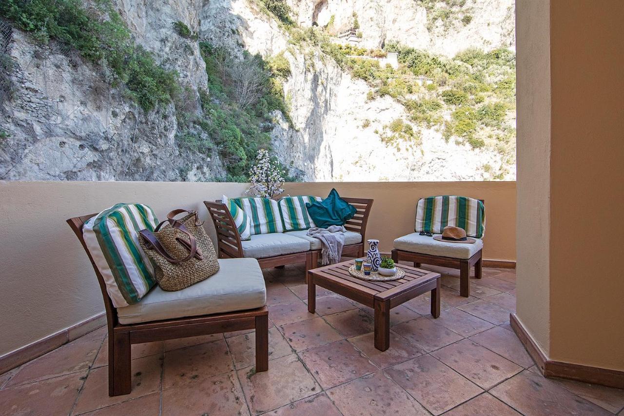 Vila Borgo Di Conca Dei Marini Exteriér fotografie